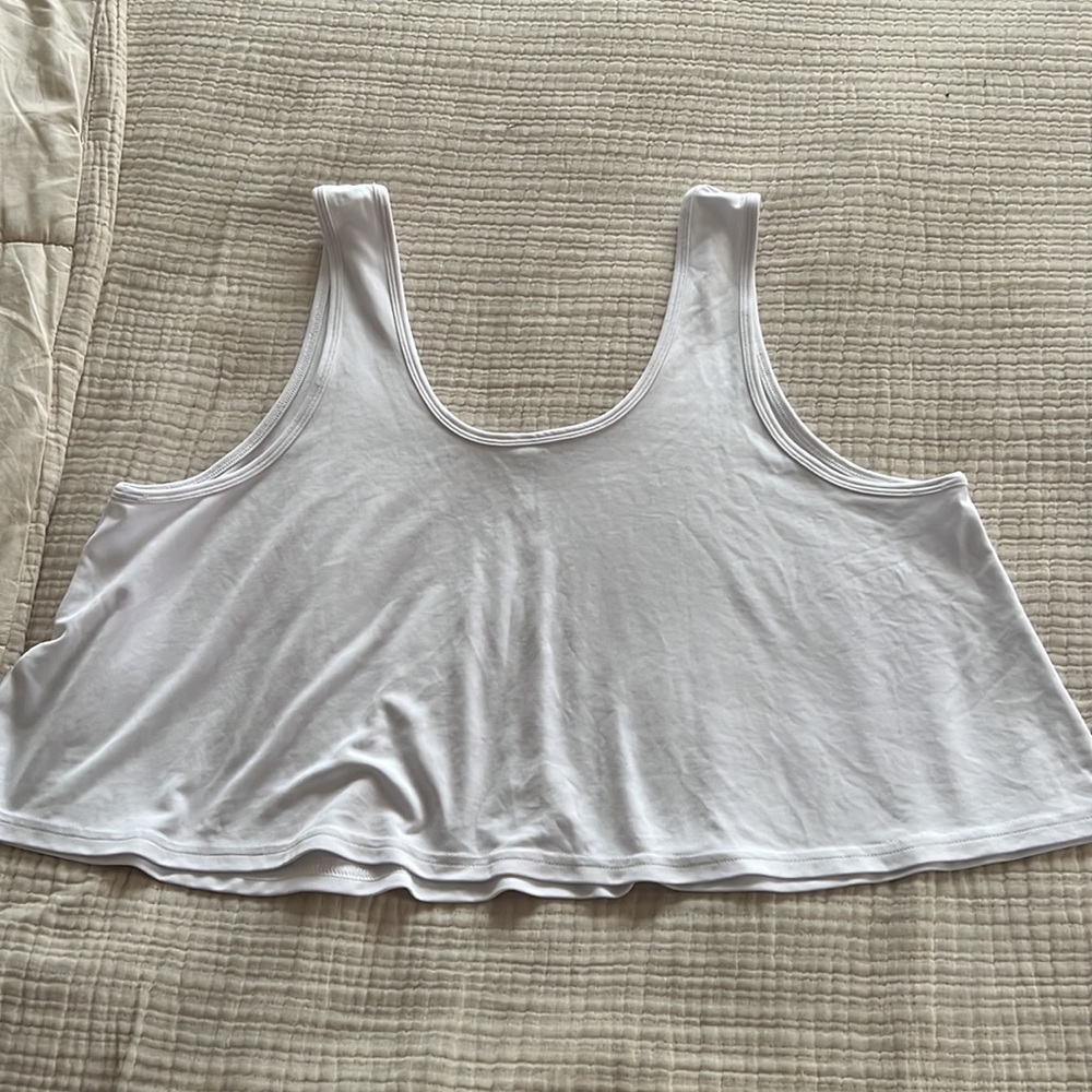 Fabletics Tank - Picture 2 of 2